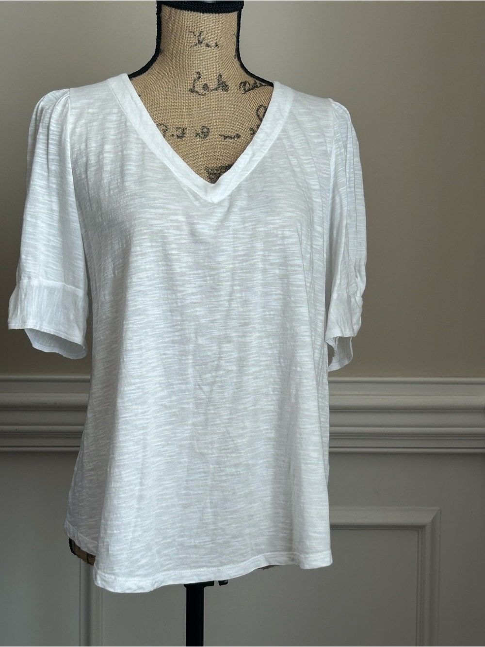 J. Jill White V-Neck Slub Knit Short Sleeve Top